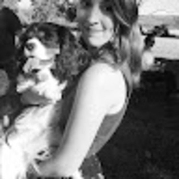 Meet your Posher, Lauren - Picture 1 of 1